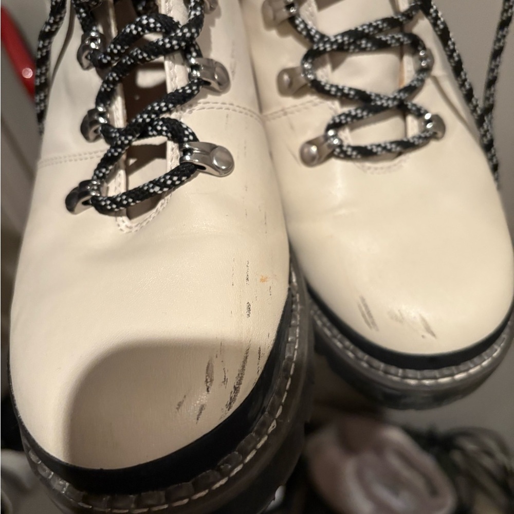 Women’s Cream Lace-Up Ankle Boots • Size 9.5 • Chunky Sole - Picture 7 of 7